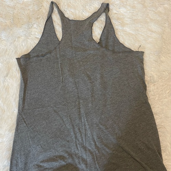 Women’s muscle tank - Picture 4 of 4